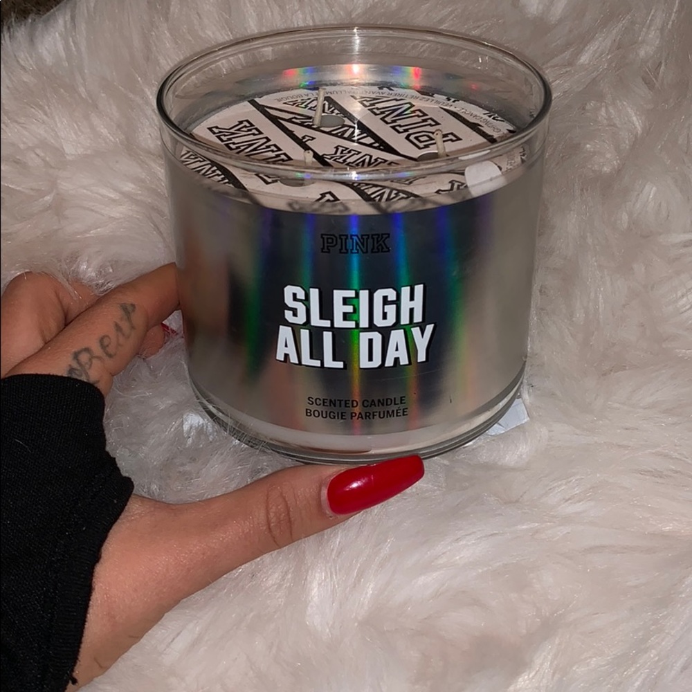 VS PINK Candle
